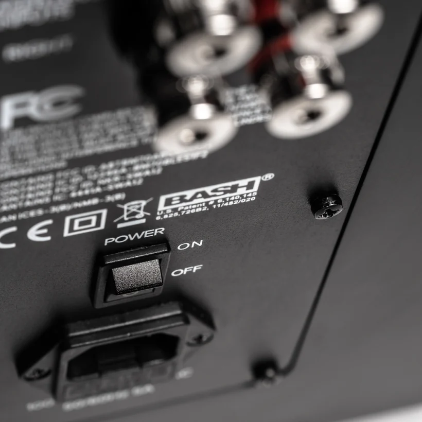 Elac-Varro-Reference-RS500-SB-Subwoofer-2